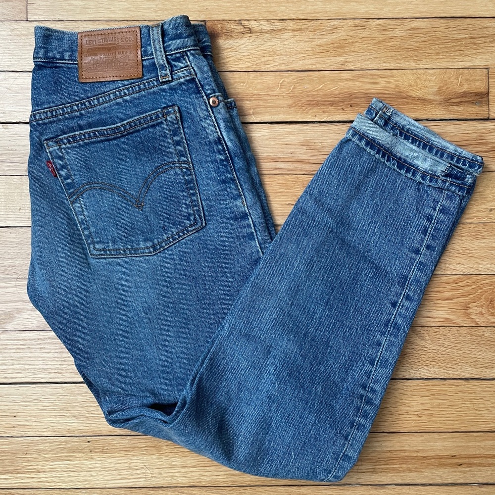 Levi's Women Wedgie Blue Straight-Leg Jeans